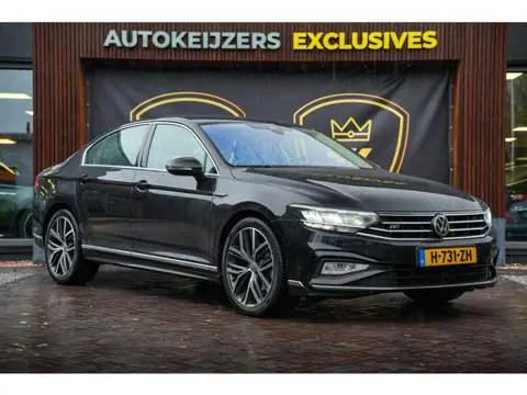 Volkswagen Passat 1.5 TSI Elegance Business R Leer Navi
