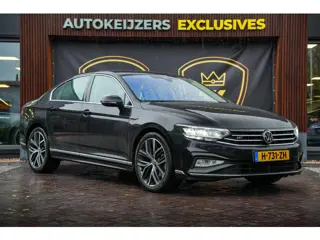 Volkswagen Passat 1.5 TSI Elegance Business R Leer Navi