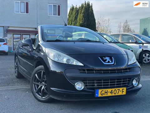 Peugeot 207 CC 1.6 VTi Roland Garros/APK 04-2027