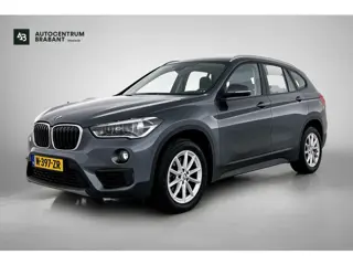 BMW X1 SDrive18i Centennial High Executive (NAVIGATIE, PARKEERSENSOREN, STOELVERWARMING, LED)