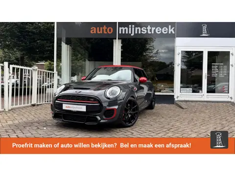 Mini Mini 2.0 John Cooper Works | LED | Sportuitlaatsysteem | Harman Kardon |