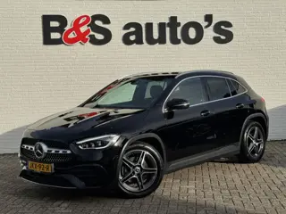 Mercedes-Benz GLA-klasse 200 AMG Sfeerverlichting Trekhaak Cruise Climate Navigatie Bluetooth Stoelv
