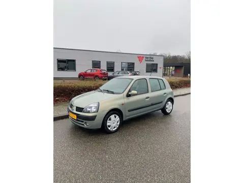 Renault Clio 1.4-16V Privilège 5-deurs AIRCO met '' APK tot 16-10-2026 "