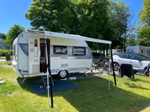 Caravan Hobby ontour 390SF, Fietsendrager, Mover, Cassette Luifel, Tentluifel