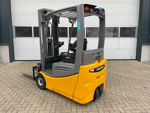 Jungheinrich EFG 216K 1.6 ton Triplex Freelift Sideshift Elektra Heftruck Accu 2020