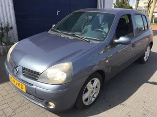 Renault Clio 1.4-16V Community