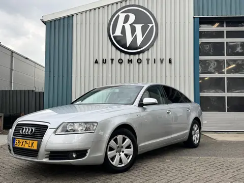Audi A6 Limousine 2.4 V6 Automaat / Ecc / Navigatie / Telefoon / Afneembare trekhaak / #YOUNGTIMER