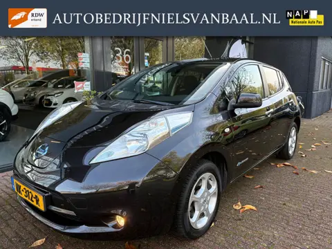 Nissan LEAF Acenta 30 kWh 64Dkm NAP/Navi/Cruise/Clima/Camera