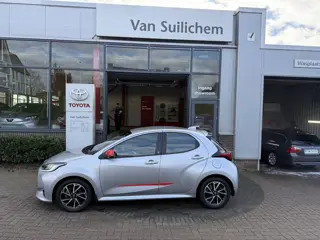 Toyota Yaris 1.5 Hybrid Dynamic (bj 2022, automaat)