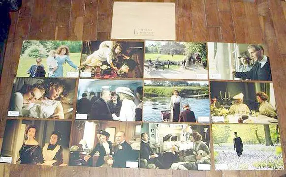 HOWARD ' S END lobbycard set.