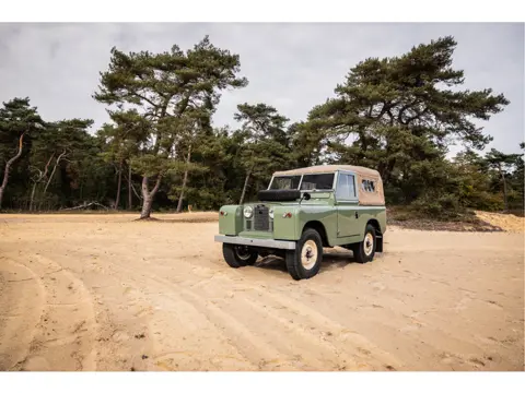 Land Rover 88 Series 2 Nieuwstaat volledig gerestaureerd