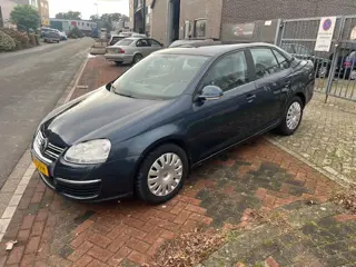 Volkswagen Jetta 1.6 FSI Trendline! 182 DKM! Airco! Trekhaak