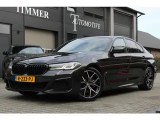 BMW 5 Serie 520i Business Edition Plus M-Sport - Schuif kanteldak - Laserlight - 19 inch Goed onderh