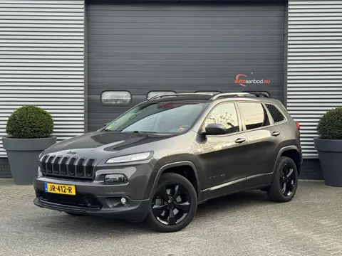 Jeep Cherokee 2.2 Night Eagle | Navigatie | Lederen Bekleding | Trekhaak | DAB | Lichtmetalen Velgen