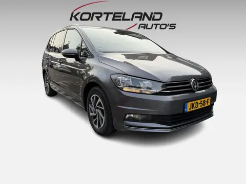 Volkswagen Touran 1.4 TSI Highline SOUND NAVI CARPLAY TREKHAAK