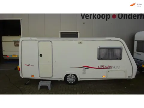 TRIGANO RUBIS 420 CP 2004 VASTBED MIDDENZIT MOVER 760 kg leeg