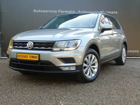 VOLKSWAGEN TIGUAN 1.4 TSI 125 PK - PDC - Climate - Winterpakket - Trekhaak 