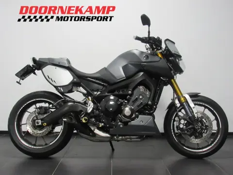 Yamaha MT-09 SPORT TRACKER (bj 2016)
