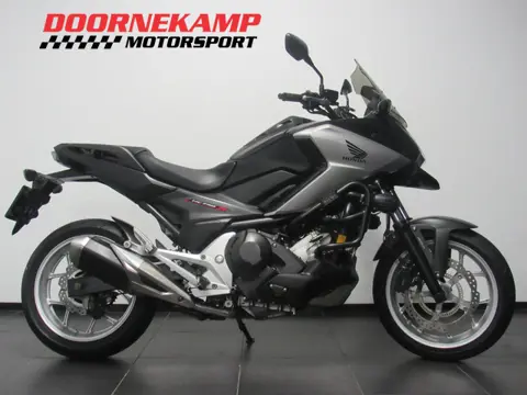 Honda NC 750 X DCT ABS (bj 2017, automaat)