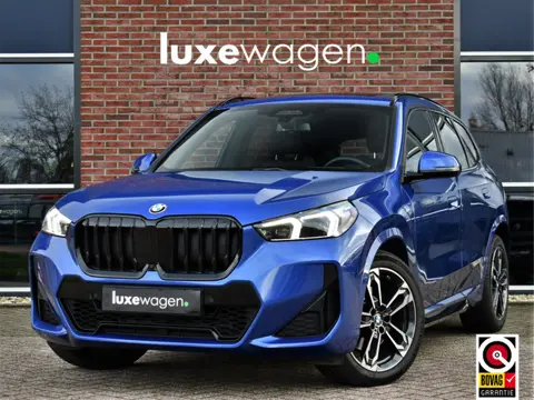 BMW X1 sDrive20i 170pk M-Sport Pano ACC HUD 360 H/K 19inch El-zetels