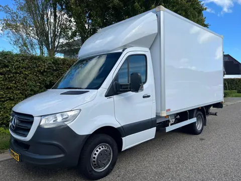 Mercedes-Benz Sprinter 519 L2 3.0 CDI Automaat | Bakwagen |Laadklep | 3500KG Aanhangwagen gewicht