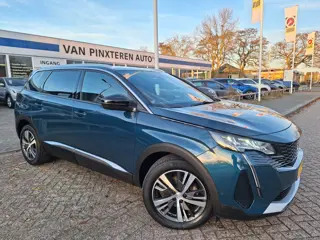 Peugeot 5008 1.2 PureTech Allure 7 PERSOONS (bj 2023)