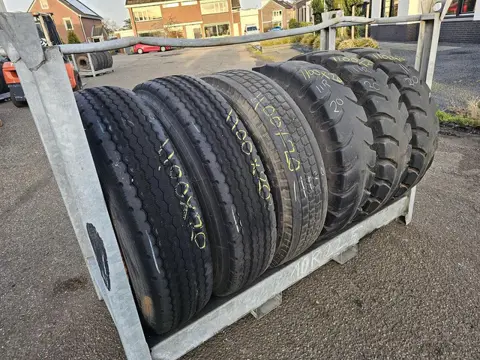 Several 1100 X 20 (bj 1990)