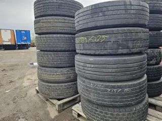 Several 315/80 R 22.5 (bj 2000)