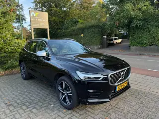 VOLVO XC60 T5 R-Design/BTW Auto/250 pk/HUD/Pilot assist/Panoramadak/IntelliSafe/Camera