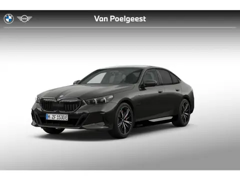 BMW 5 Serie Sedan 550e xDrive | M Sportpakket Pro | Innovation Pack | Travel Pack | Comfort Pack