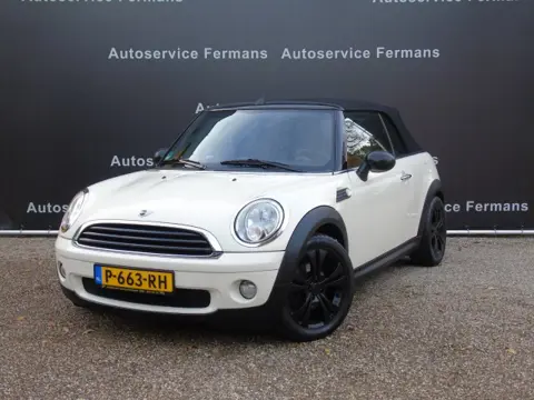 MINI ONE 1.6 Cabrio - PDC- Black edition - Airco 