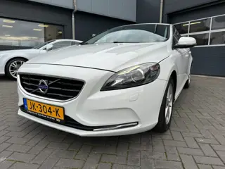 VOLVO V40 2.0 T2 Nordic+ Navigatie stoelverwarming 