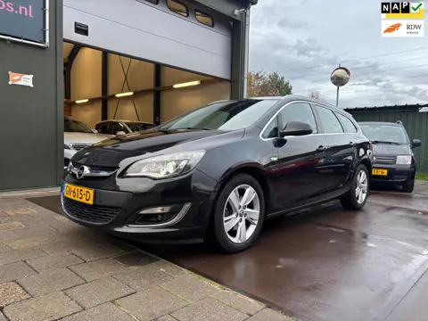 Opel Astra Sports Tourer 1.6 CDTi Sport + Navi Cruise Xenon Led