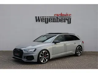 Audi RS4 2.9 TFSI Quattro Matrix Pano Massage Carbon