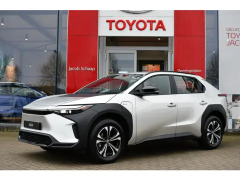 Toyota Bz4x Active 71 kWh Automaat 204pk | Registratievoordeel | Warmtepomp | Apple Carplay/Android 