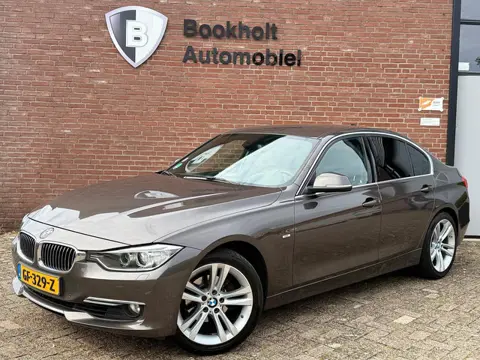 BMW 3-serie 320i Luxury, Nwe Distributieketting (NL-auto NAP)
