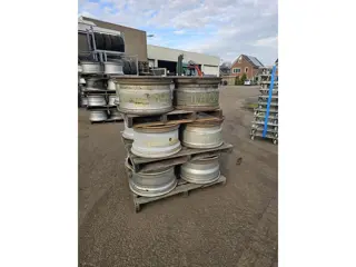 Onbekend 11.75 X 22.5 DRUM (bj 2010)