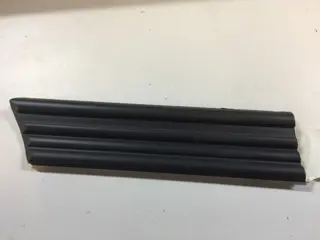 Stootstrip spatbord LV Opel Kadett E 90257113