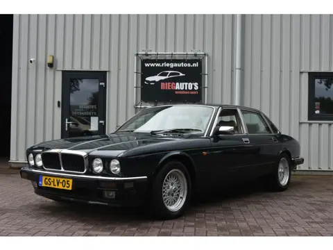 Jaguar XJ 6.0 V12 Origineel Nederlands!! Nieuwe APK!!
