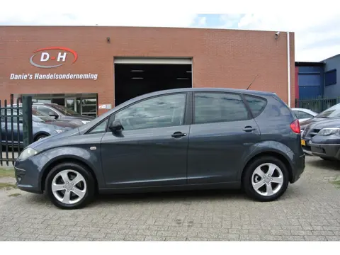 Seat Altea 1.6 Comfortstyle airco apk 12-02-2027 inruil mogelijk