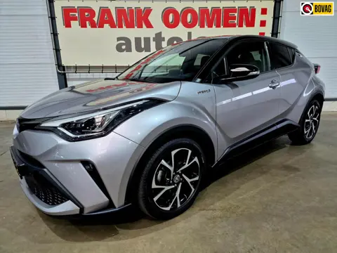Toyota C-HR 1.8 Hybrid Adventure + Dealer OH|Keyless|Camera|Navi|Apple|Android|DAB|Dodehoek|Lane|LED
