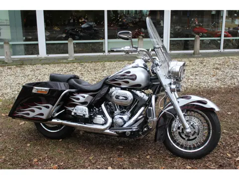 Harley-Davidson Road King  FLHR-C Road King Classic Special
