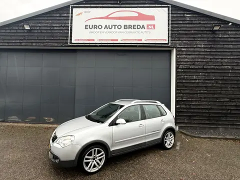 Volkswagen Polo 1.4-16V Cross