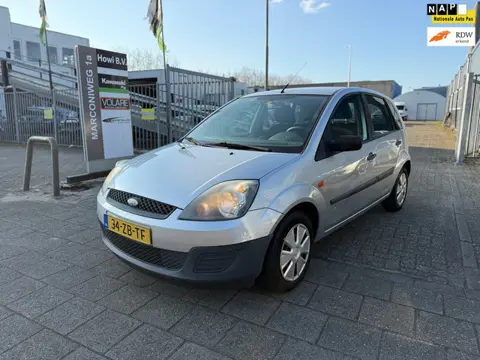 Ford Fiesta 1.3-8V Cool & Sound