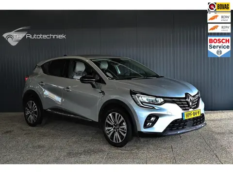 Renault CAPTUR 1.6 E-Tech Plug-in Hybrid 160 Initiale Paris