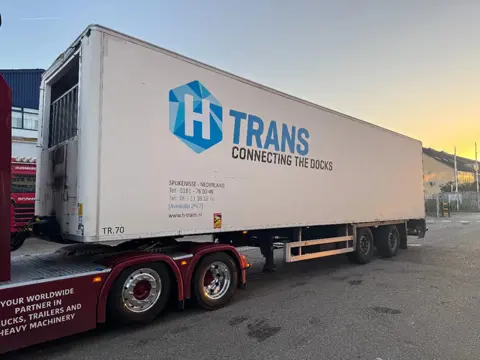 Chereau 2 AS - SAF - ISOLATED BOX + DHOLLANDIA LIFT 2.000 KG