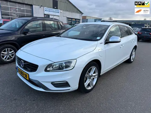 Volvo V60 2.4 D6 AWD Plug-In Hybrid R-Design Automaat Bj:2014 NAP!
