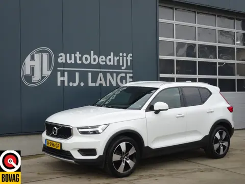 Volvo XC40 2.0 T4 Momentum (bj 2018, automaat)
