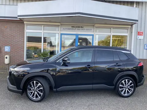 Toyota Corolla Cross Hybrid 140 Style Leder Panoramadak