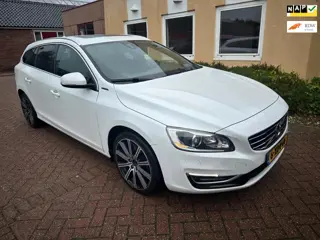 Volvo V60 2.4 D6 AWD Plug-In Hybrid Summum LEER OPENDAK NAP